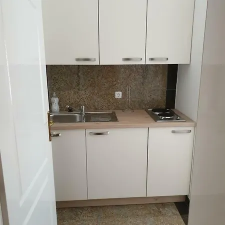 L&l Gasthuis Povljana