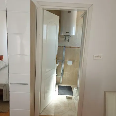 L&l 3* Povljana