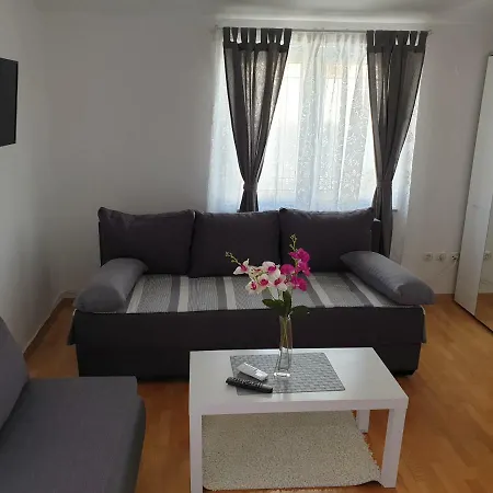 Affittacamere L&l Povljana