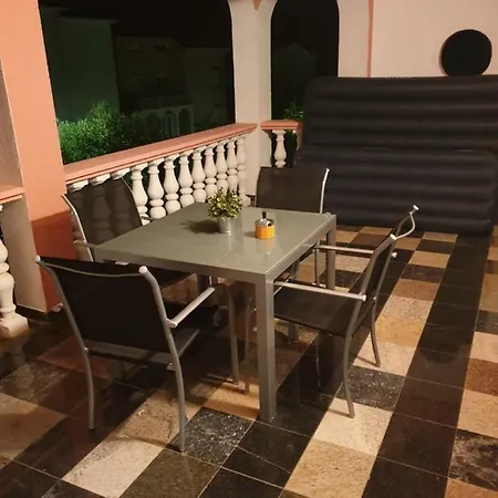 Gasthof L&l Povljana